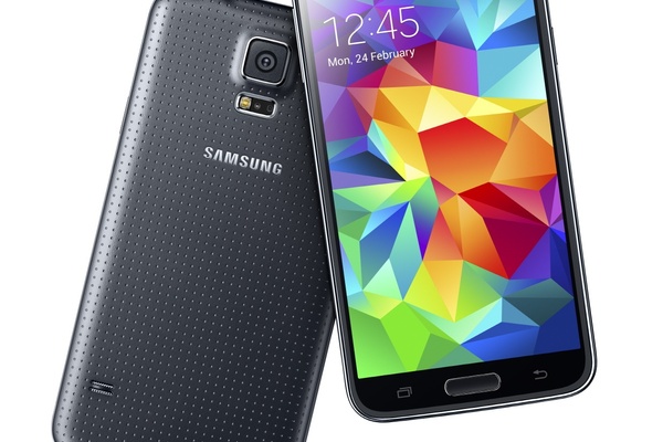Galaxy S5 rikkoo Samsungin ennätyksiä